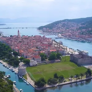 Apartament Mira, Trogir